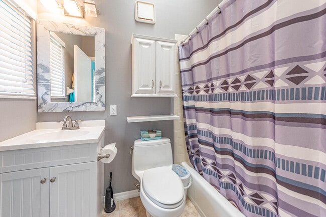 Building Photo - 917 Coquina Ln