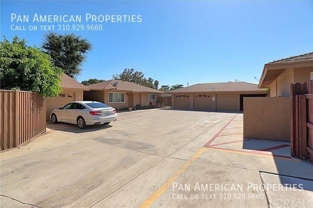 Building Photo - 1837 Mayflower Ave