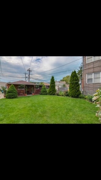 Backyard - 3038 N Davlin Ct