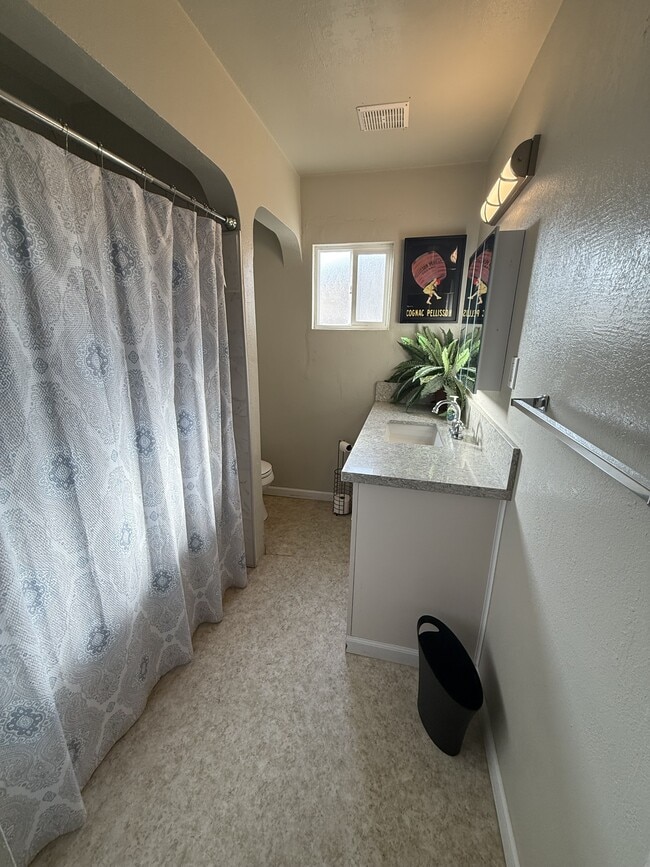 Building Photo - 2414 16th St