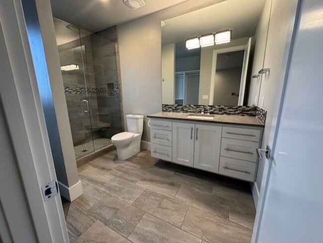 Building Photo - MOVE IN SPECIAL $1500 OFF FIRST MONTHS RENT / Beautiful home in the gated community of Tetherow