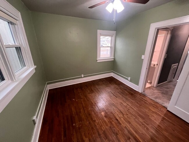 Building Photo - 2 bedroom home in Boone, fenced in yard, great for families!