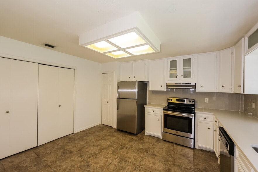 Building Photo - 2117 Blue Ridge Trail