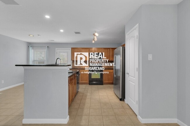 Building Photo - 16238 Ranchland Ln