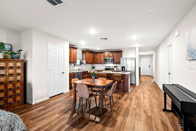 Building Photo - Where Everyday Moments Feel Like Home