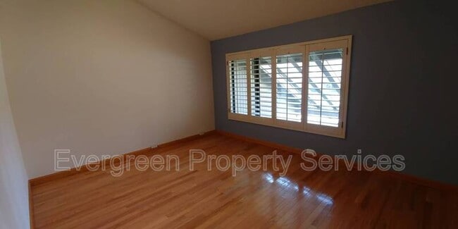 Building Photo - 11458 Coloma Rd