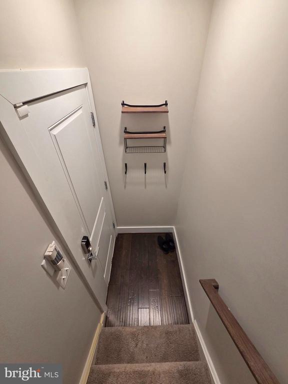 Building Photo - 820 Fern Pl NW