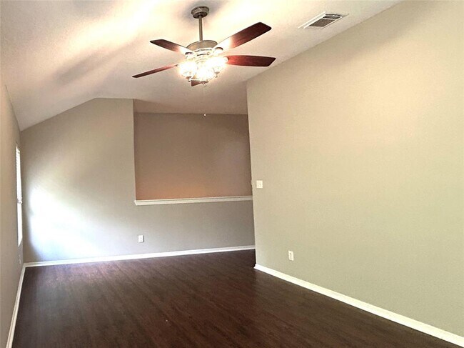 Building Photo - 18562 Carousel Creek Ct