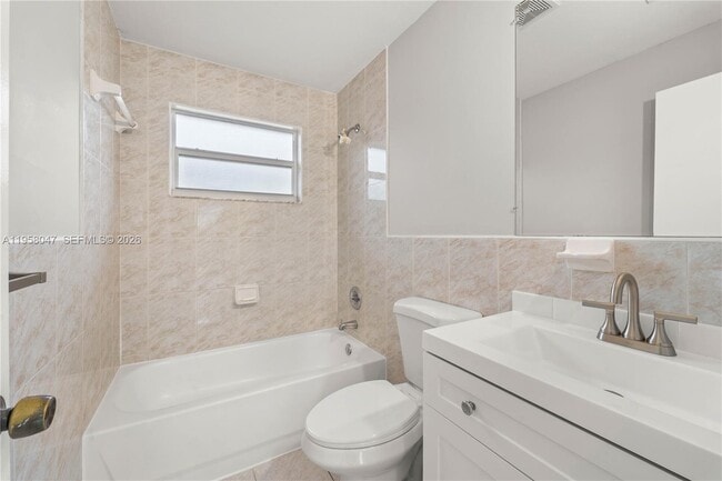 Building Photo - 745 NW 3rd Ct