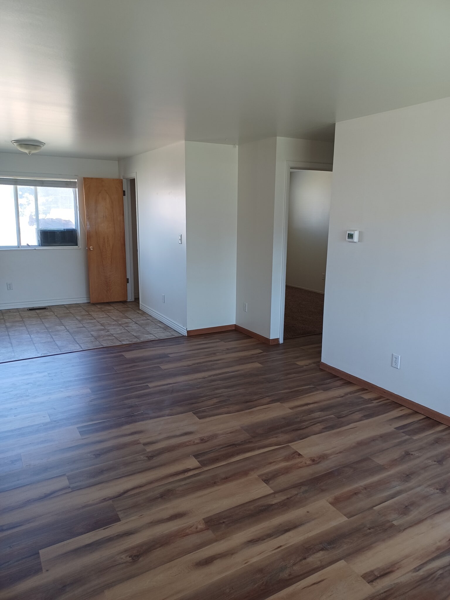 Building Photo - 638 N 400 E