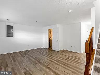 Building Photo - 10400 Vista Gardens Dr