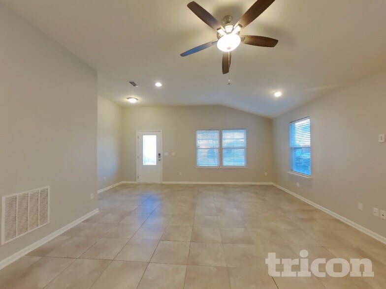 Building Photo - 10046 Bengal Fox Dr