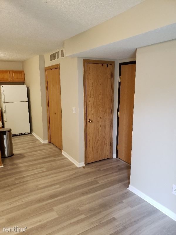 2 br, 1 bath Condo 10151 Sutton Dr 4 Unit 4 10151 Sutton Dr