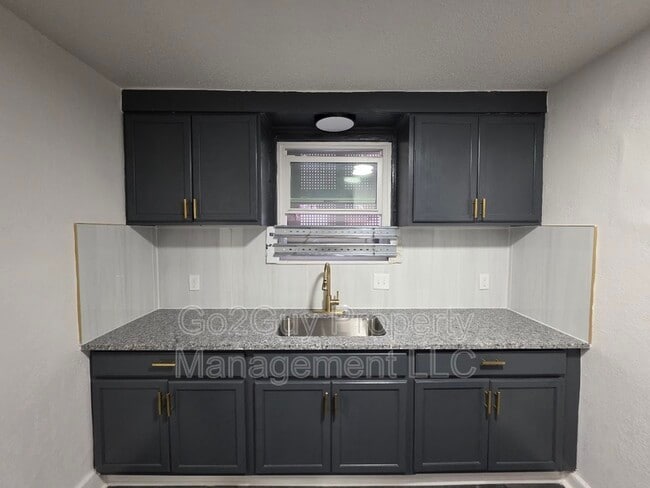 Building Photo - 4343 Berkshire St