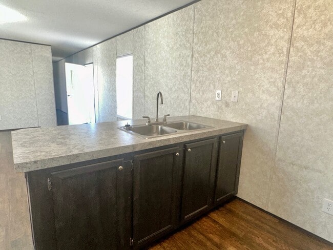 Building Photo - 508 Blakley Dr