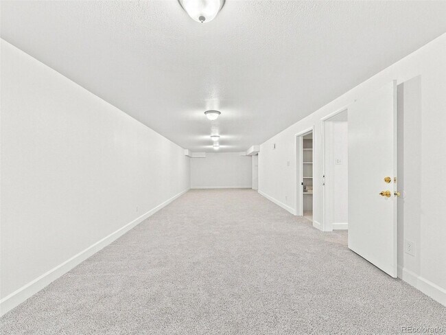 Building Photo - 769 Alkire St