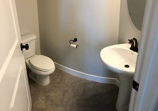 Building Photo - AMAZING HOME IN SOUGHT AFTER EXCHANGE DEVELOPMENT W/ 2 CAR GARAGE