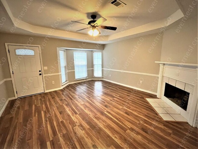 Building Photo - 238 Village Cove