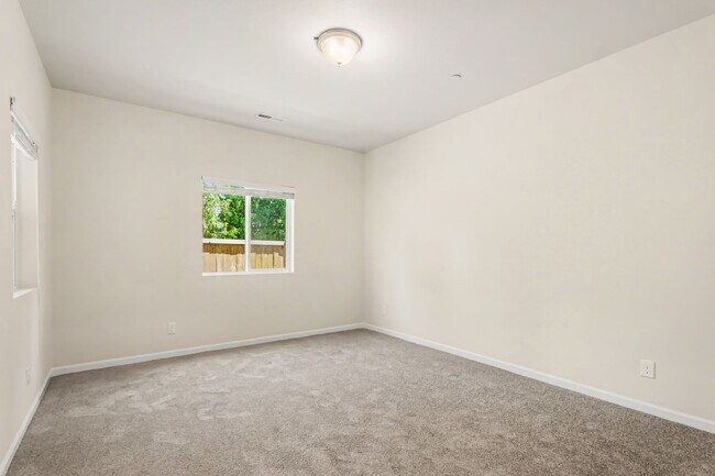 Building Photo - 18025 3rd Dr SE