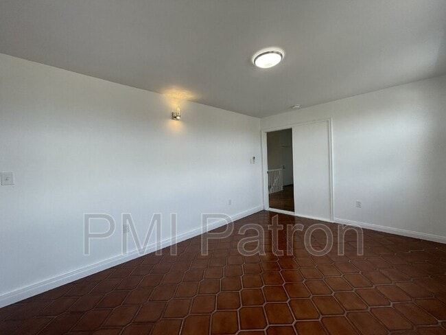 Building Photo - 1719 Van Horne Ln