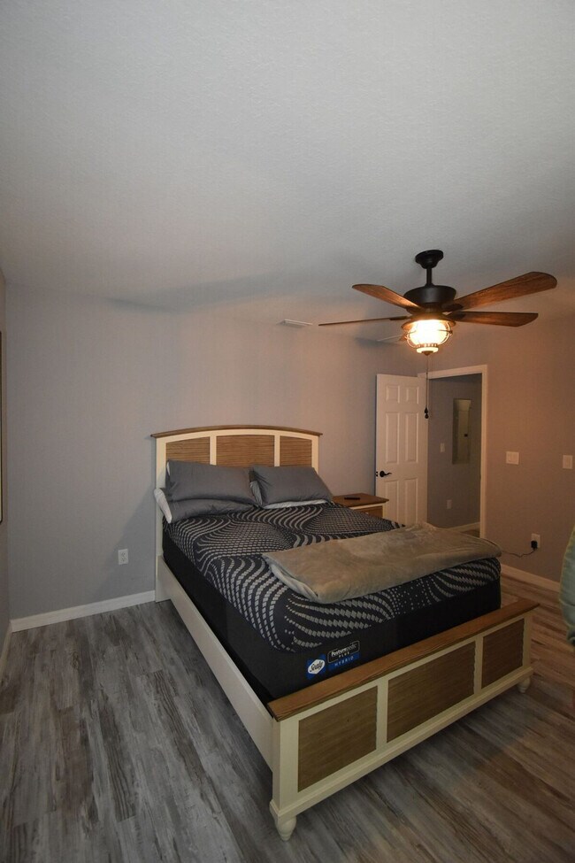 Building Photo - 4795 S Amstel Dr