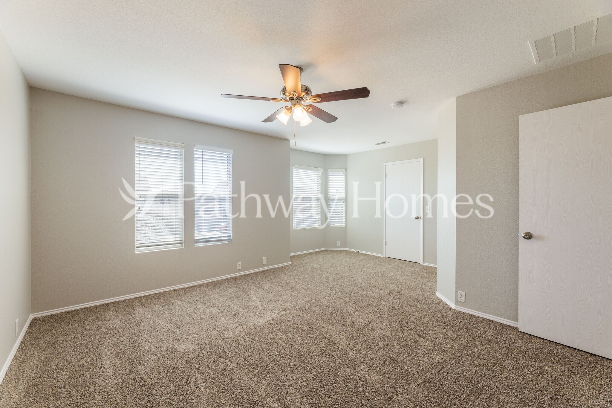 Building Photo - 800 Chickesaw Ln