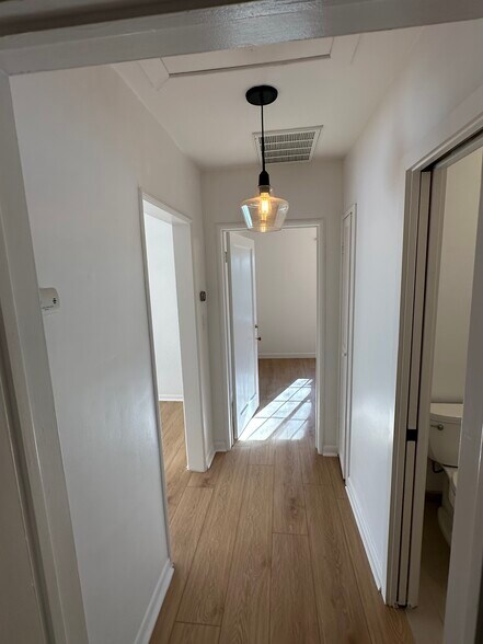 Building Photo - 8525 Hargis St