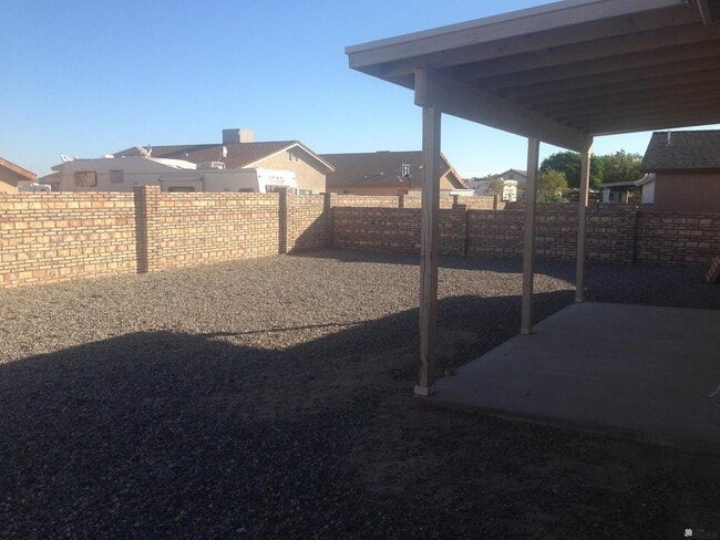 Building Photo - 10176 E 37th St