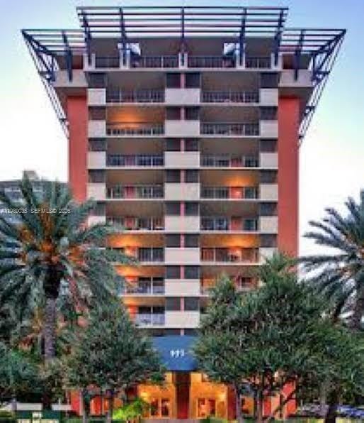 Building Photo - 2951 S Bayshore Dr
