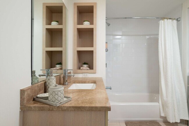 Building Photo - 99 Kneeland St