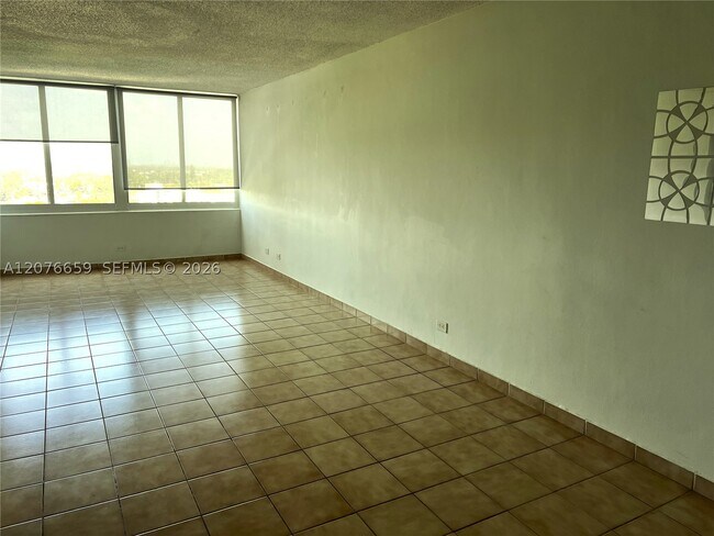 Building Photo - 7441 Wayne Ave