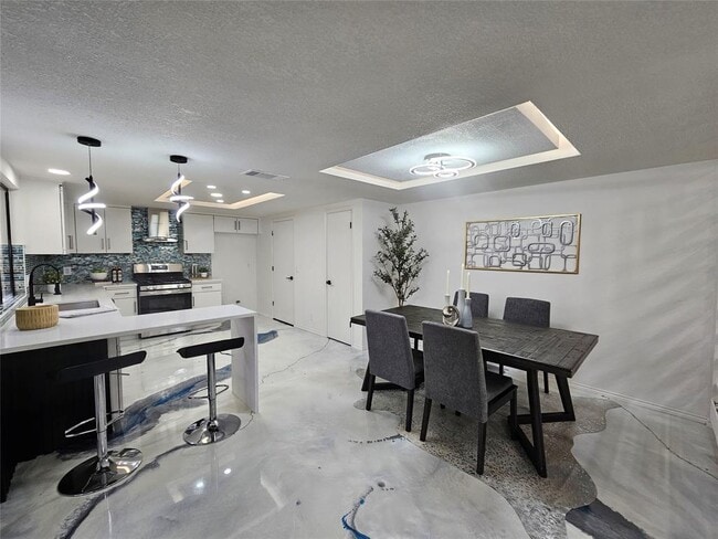 Building Photo - 10706 Berthound Dr