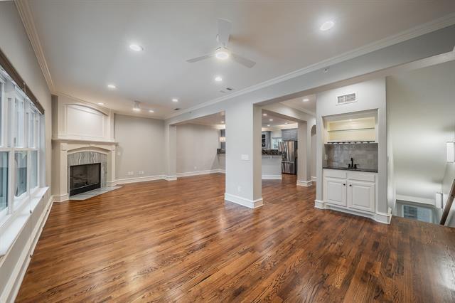 Building Photo - 4110 McKinney Ave