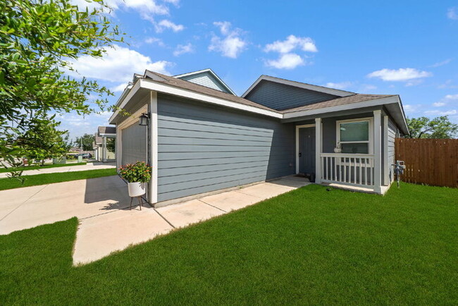 Building Photo - 14718 Dillard Ml
