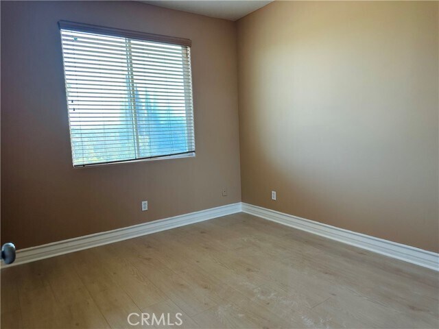Building Photo - 5555 Carpenter Ave