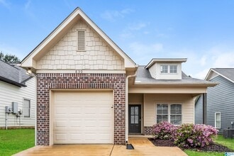 Building Photo - 830 Kent Dr