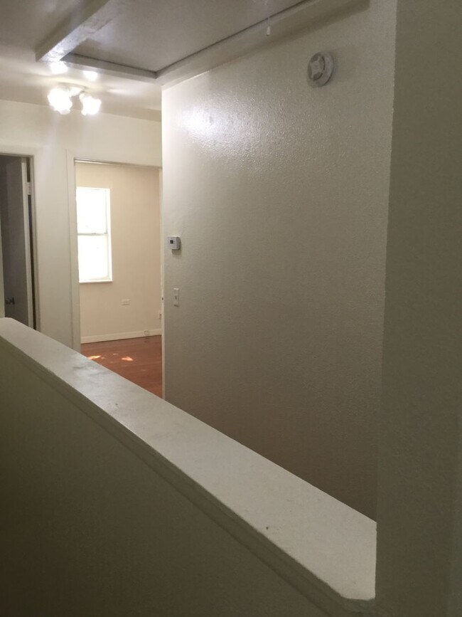Building Photo - SOUTHEAST ORLANDO - 3BR/2.5BA TOWNHOME