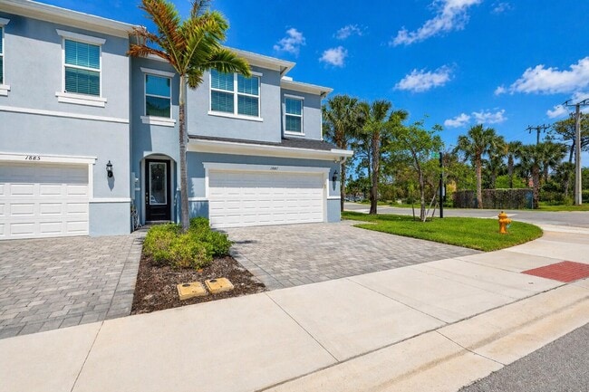 Building Photo - 1887 SE Ocean Cove Way