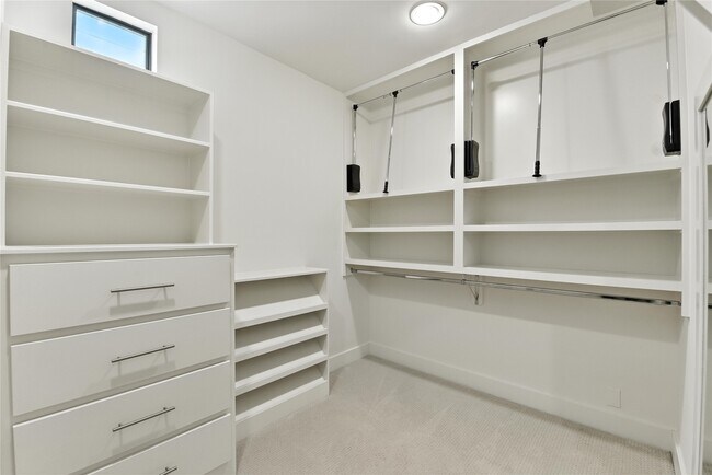 Building Photo - 1611 Spring St