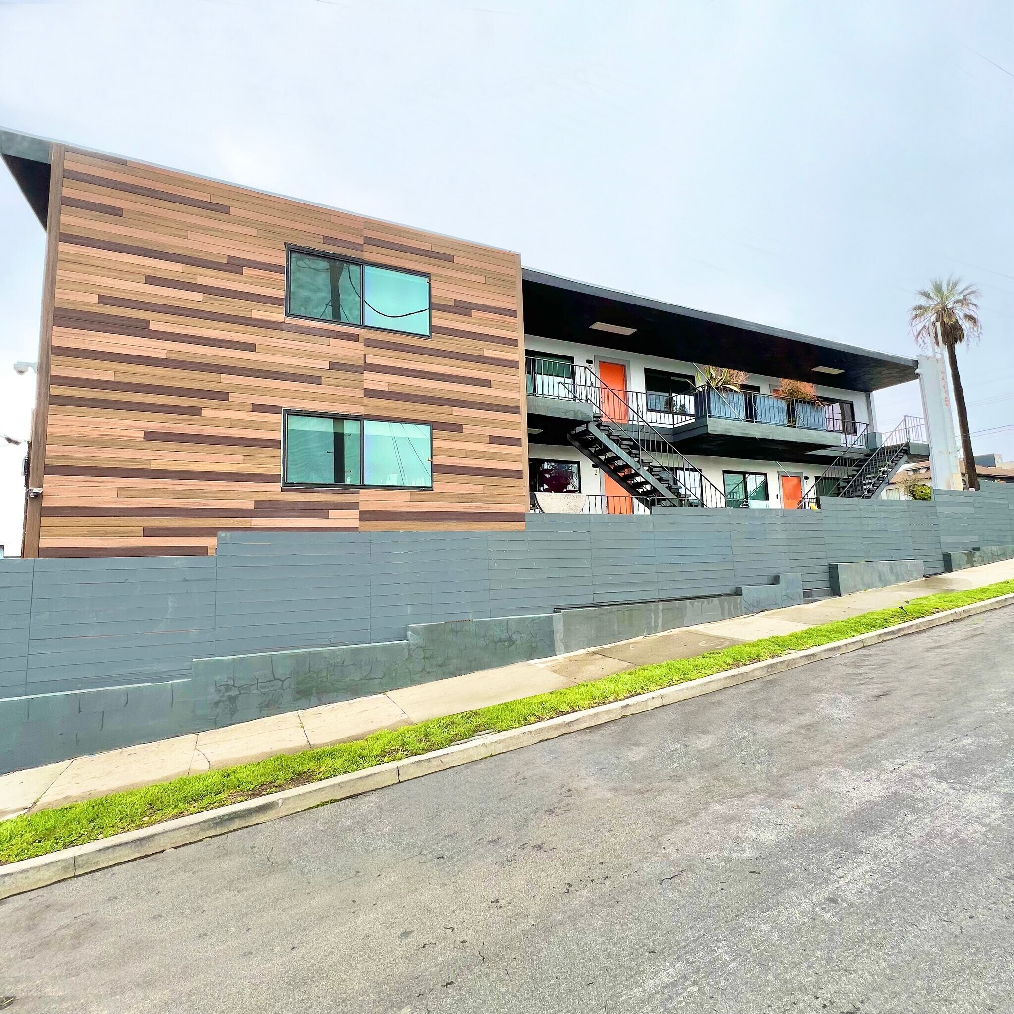 Building Photo - 215 N Fickett St