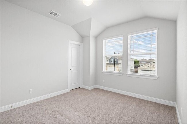 Building Photo - 136 Free Stone Dr
