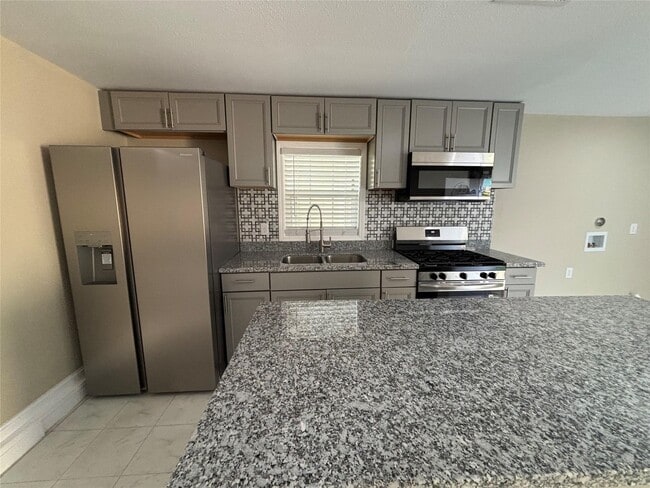 Building Photo - 1401 Austin St