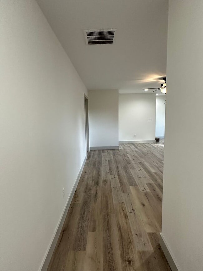 Building Photo - NEW CONSTRUCTION 5 Bed 3 Bath w/ Walk Out Basement Waynesville School District