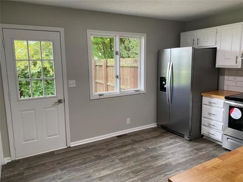 Building Photo - 311 W Wall St