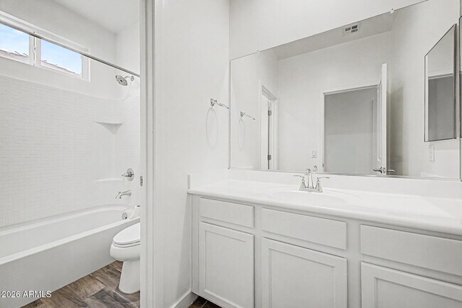 Building Photo - 5516 S Dillon Cir