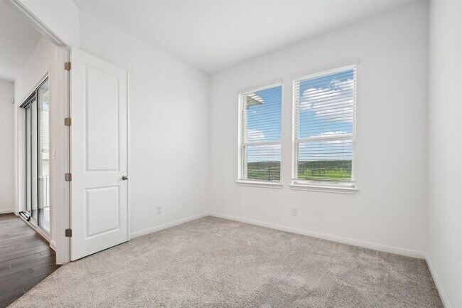 Building Photo - 4521 Lucabella Ln