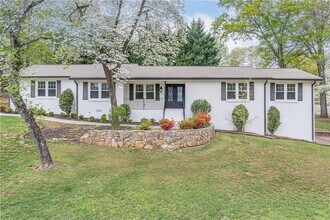 Building Photo - 194 Melanie Ln