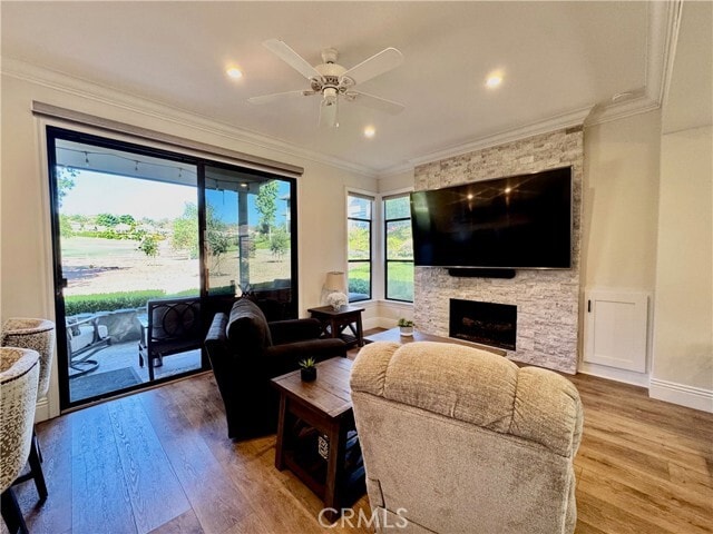 Building Photo - 33 Oak Knolls