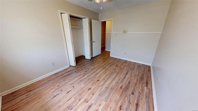 Building Photo - 2112 Cottingham Dr