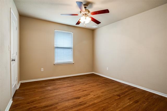 Building Photo - 811 E College St